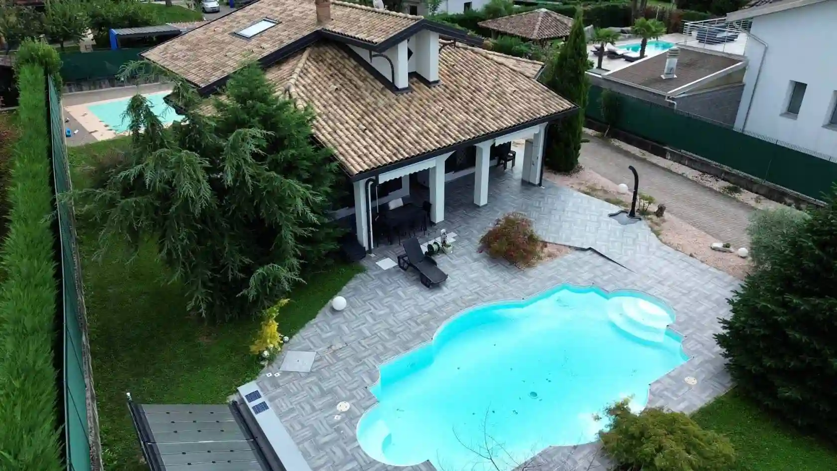 Villa - foto 2