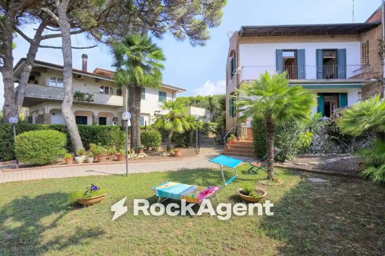 Villa in vendita a Livorno