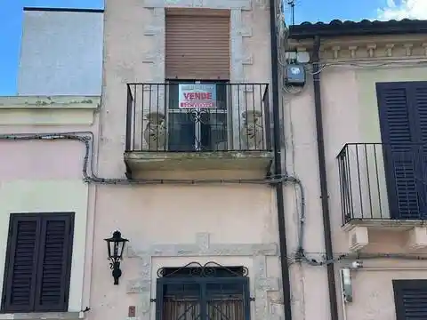 Villa in vendita a Villalfonsina