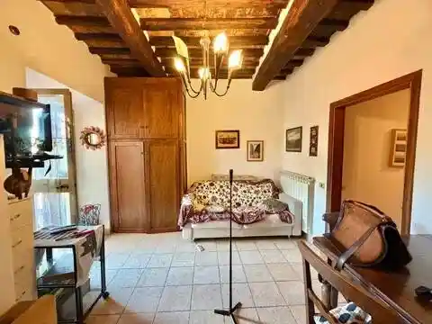 Appartamento in vendita a Casole d'Elsa