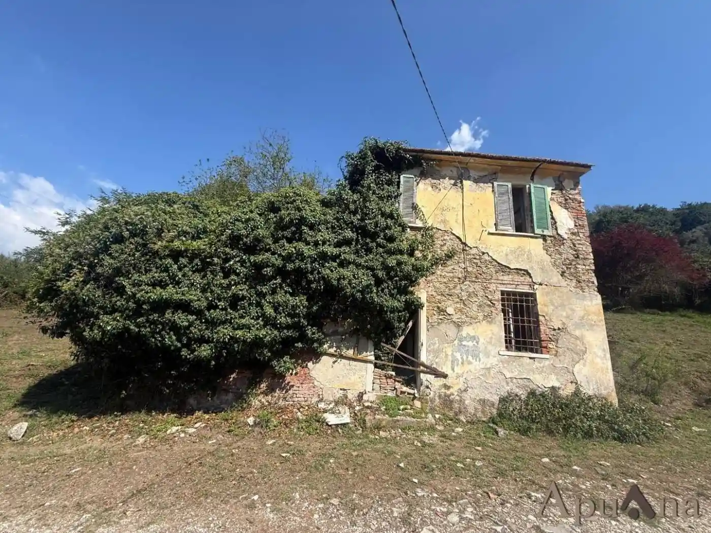 Casa indipendente in vendita a Carrara