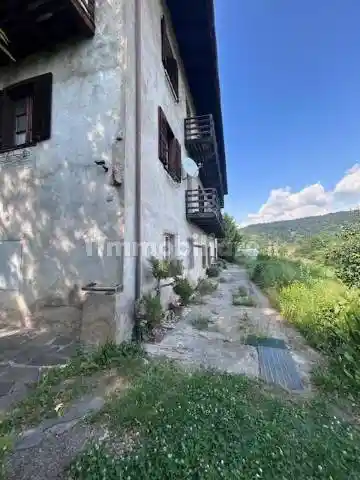 Palazzo - Edificio in vendita a Civezzano