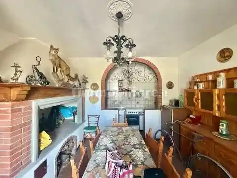 Appartamento in vendita a Montaione