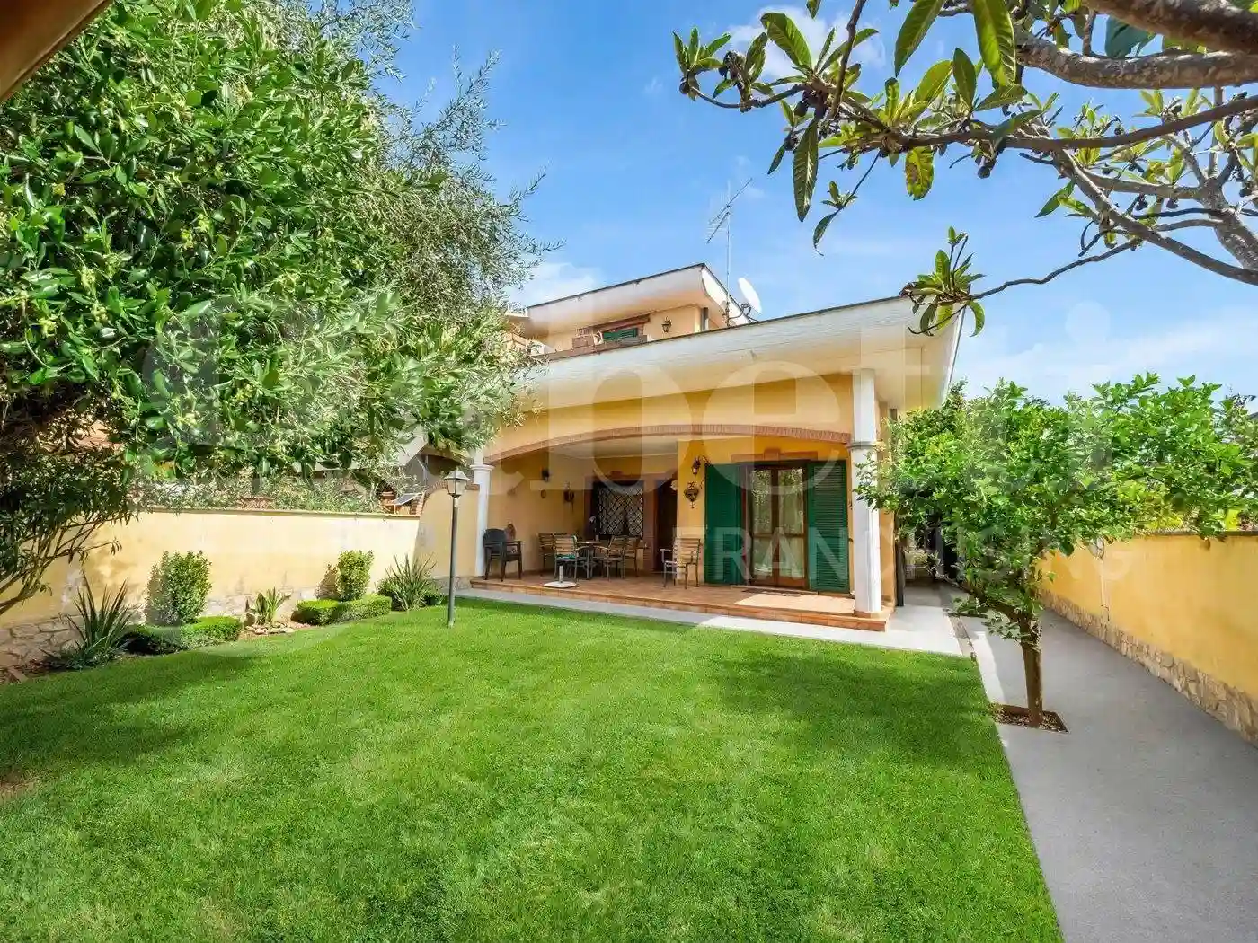 Villa - foto 2