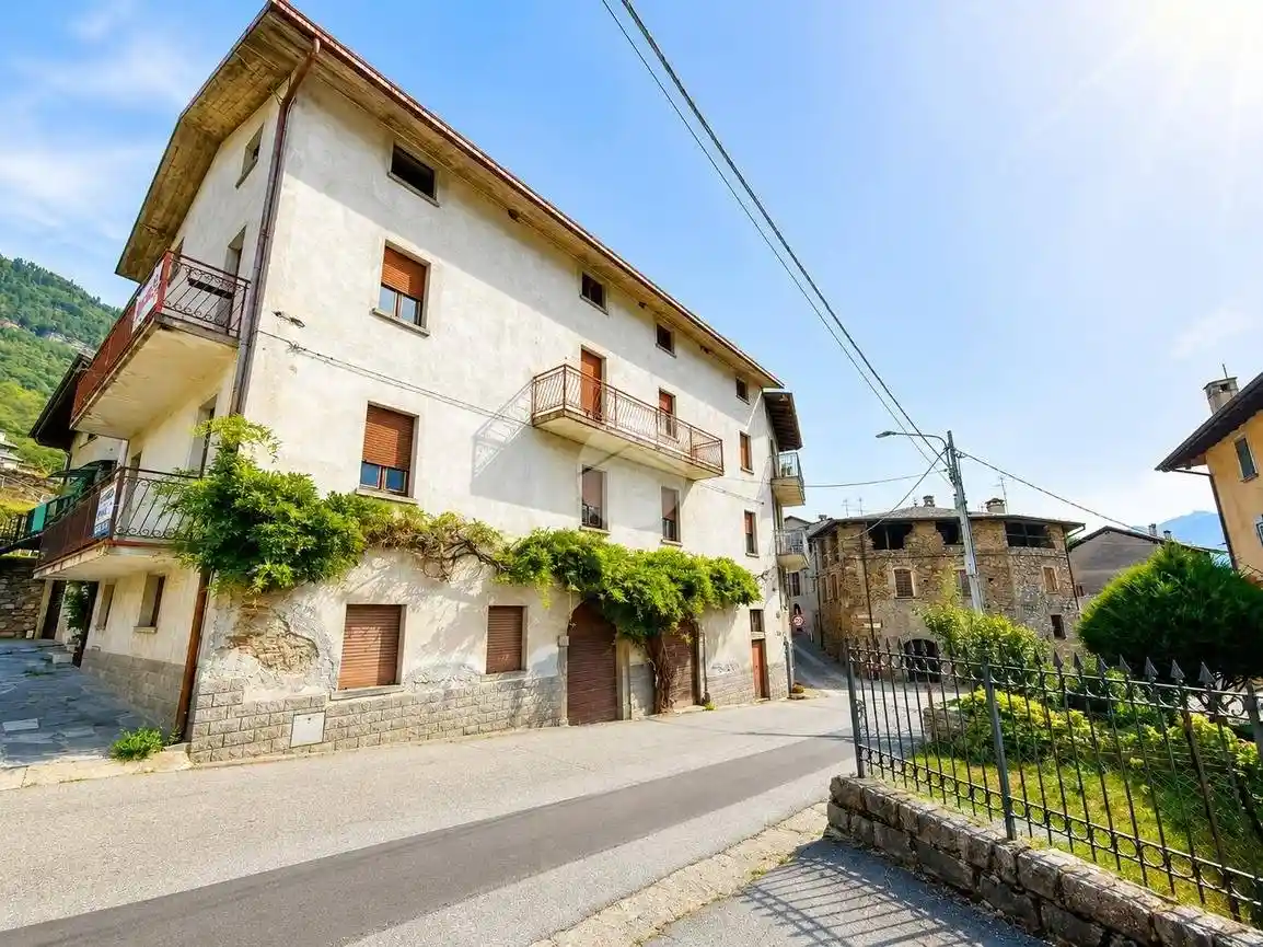Casa indipendente in vendita a Tresivio