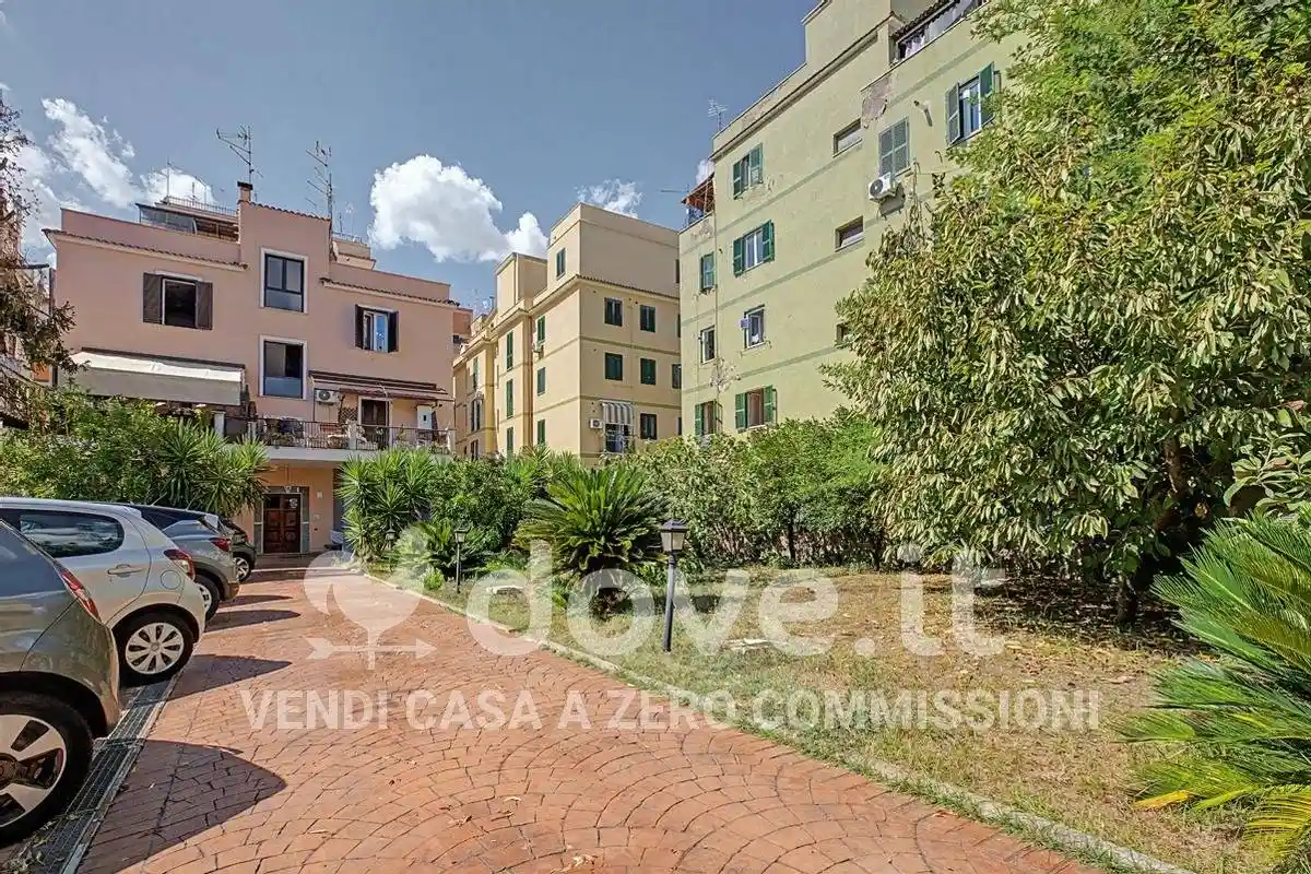 Appartamento in vendita a Roma