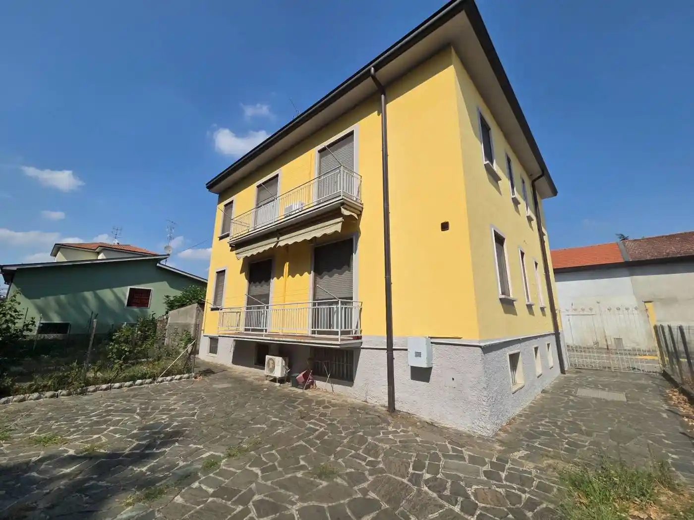 Appartamento in vendita a Caponago