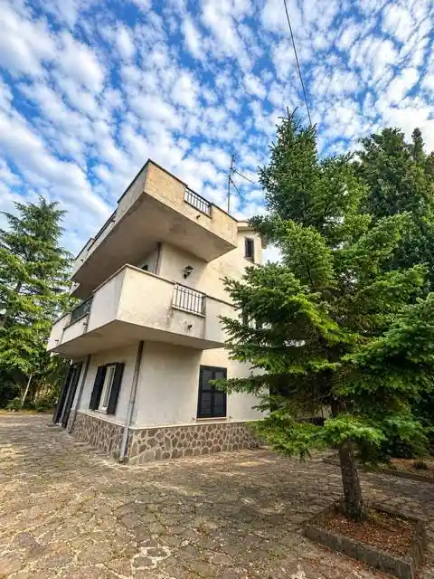 Villa in affitto a Alatri