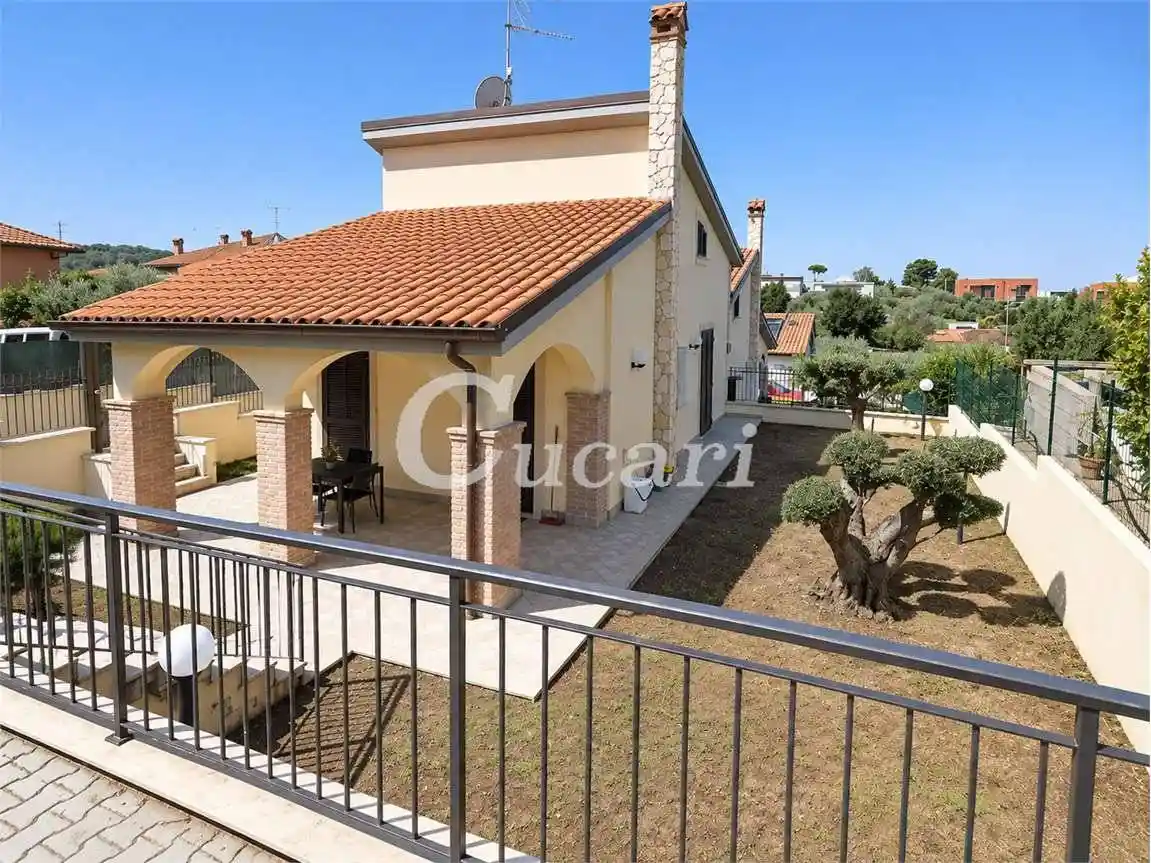 Villa in affitto a Frascati