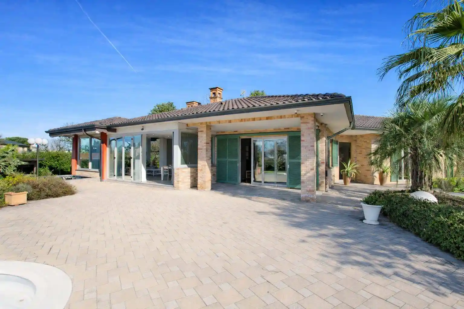 Villa in vendita a Lazzate