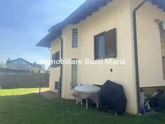 Villa in vendita a Robecchetto con Induno