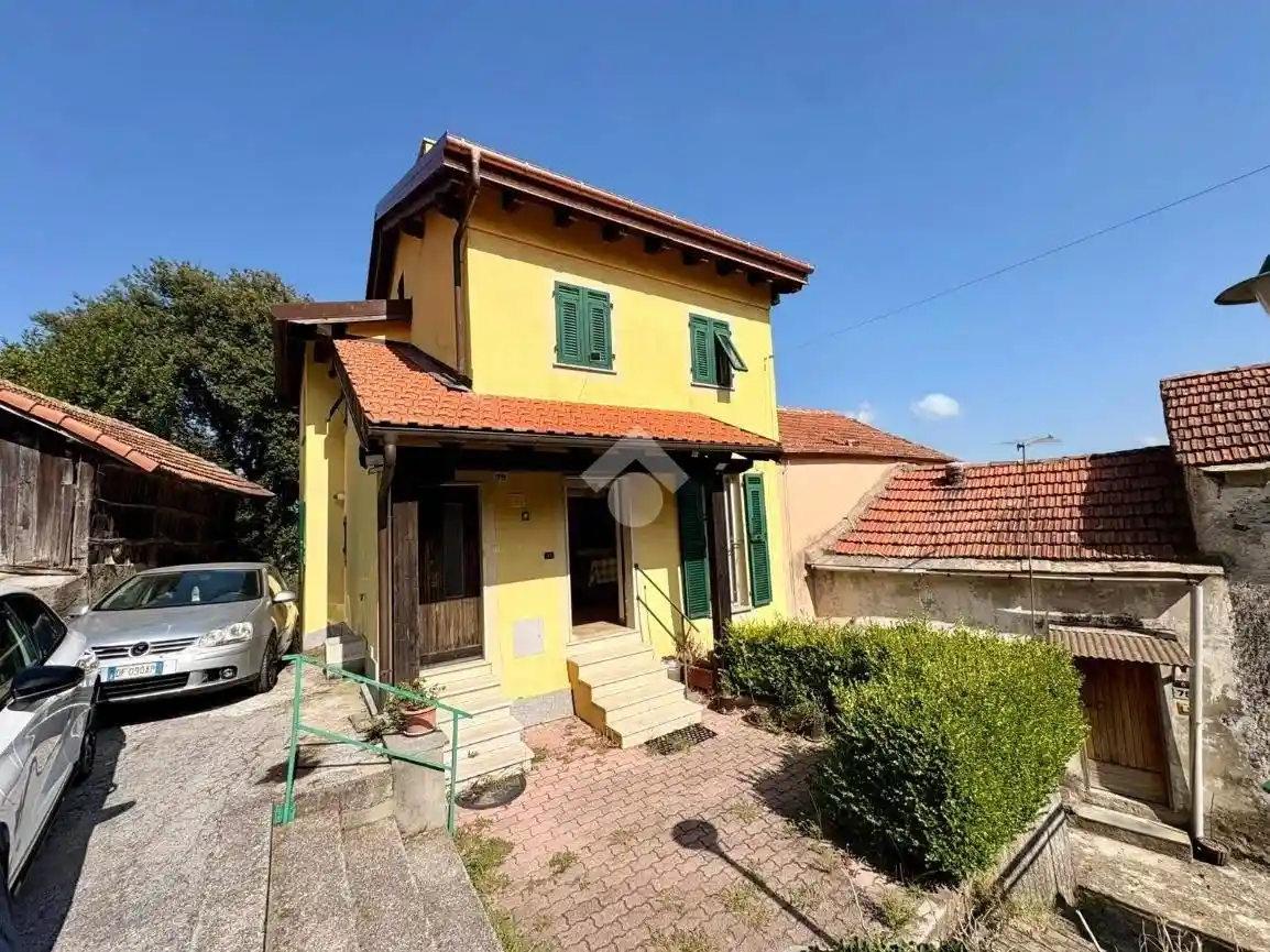 Casa indipendente in vendita a Ceranesi