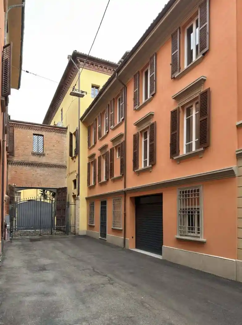 Appartamento in vendita a Bologna