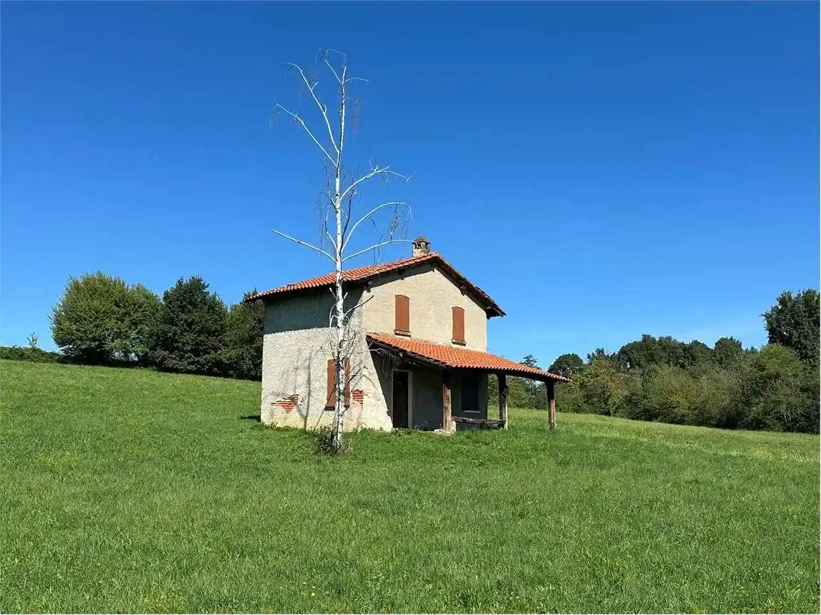 Rustico - Casale in vendita a Mezzomerico