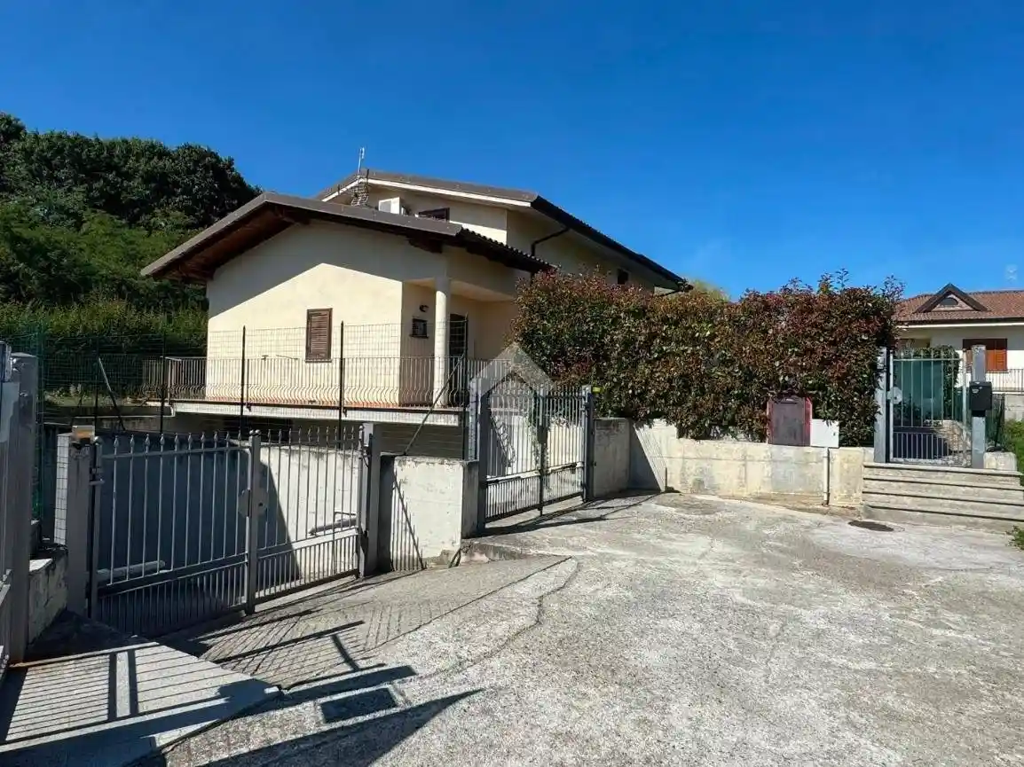 Villa in vendita a Montalenghe