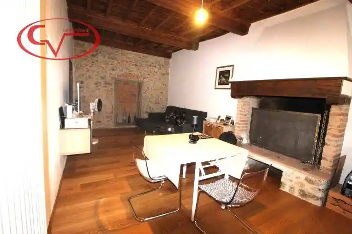 Appartamento in vendita a Cavriglia