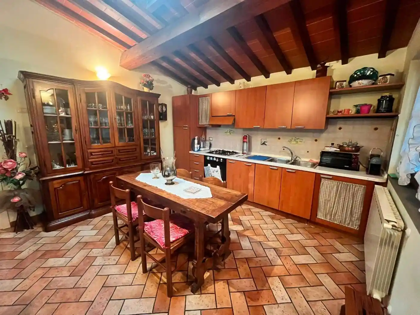 Rustico - Casale in vendita a Prato