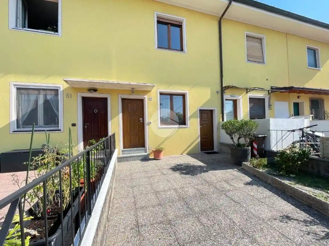 Villetta a schiera in vendita a Brescia
