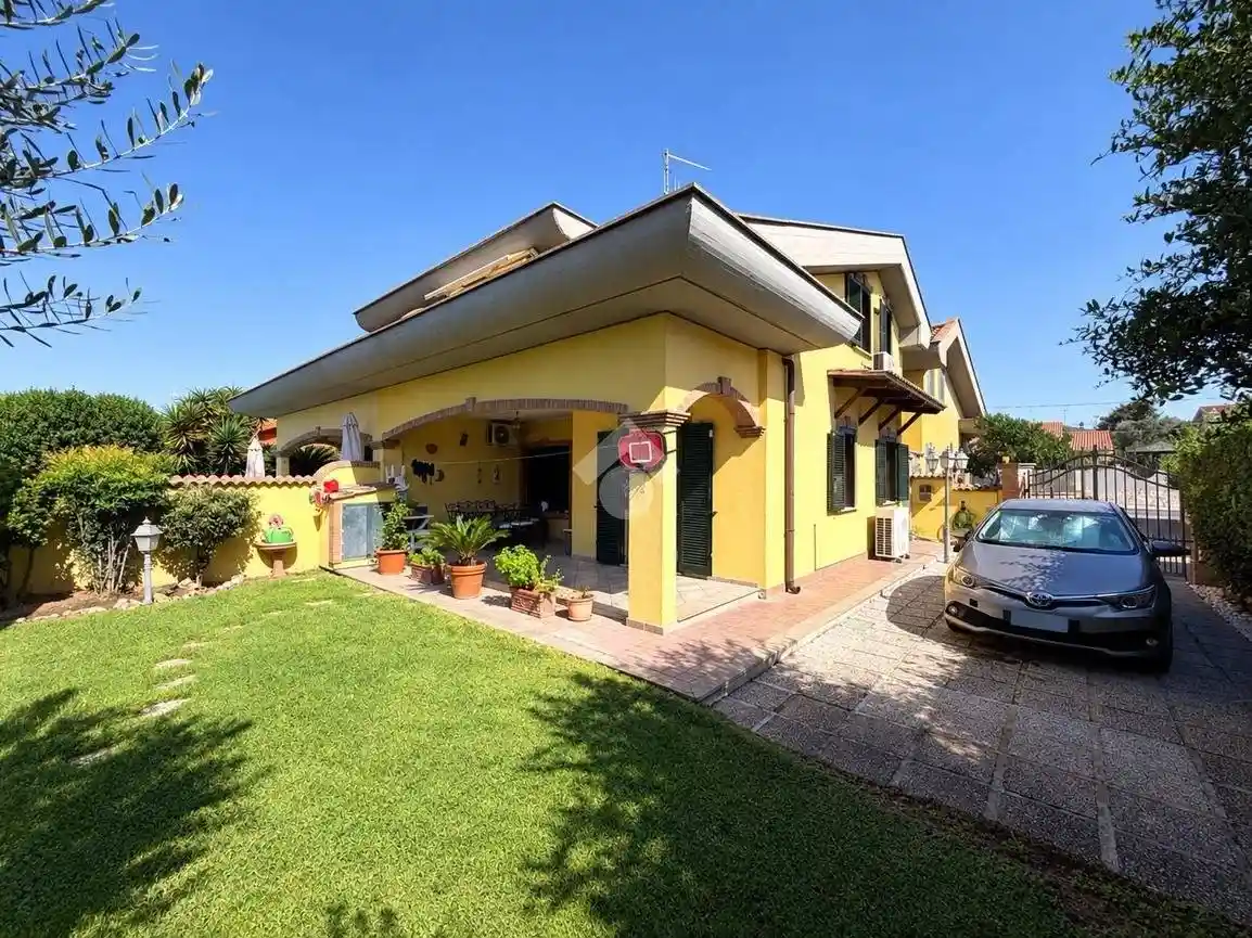 Villa in vendita a Ardea