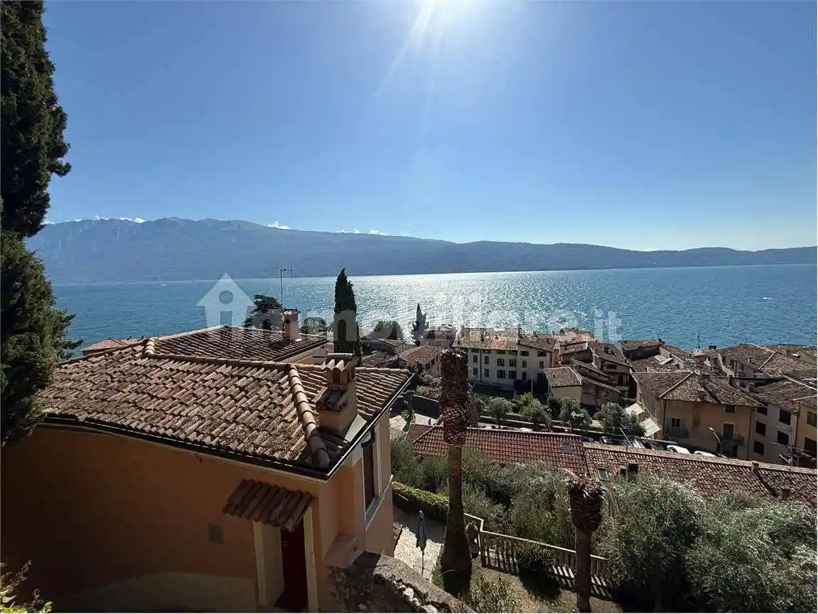Villa in vendita a Gargnano