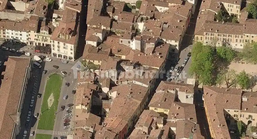 Casa indipendente in affitto a Brescia