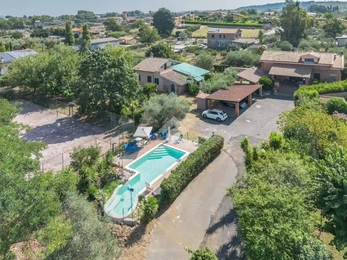 Villa - foto 2