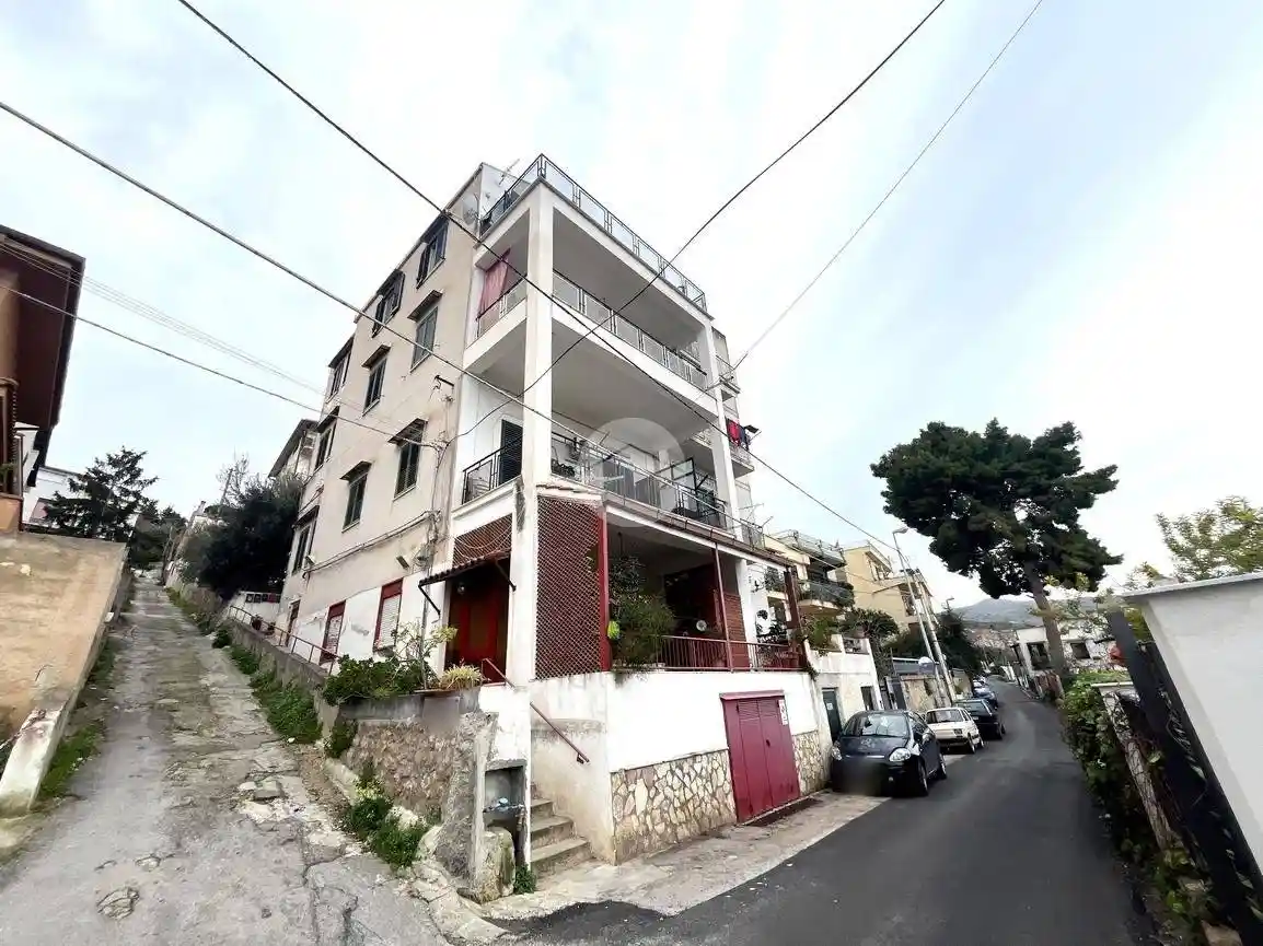 Appartamento in vendita a Palermo