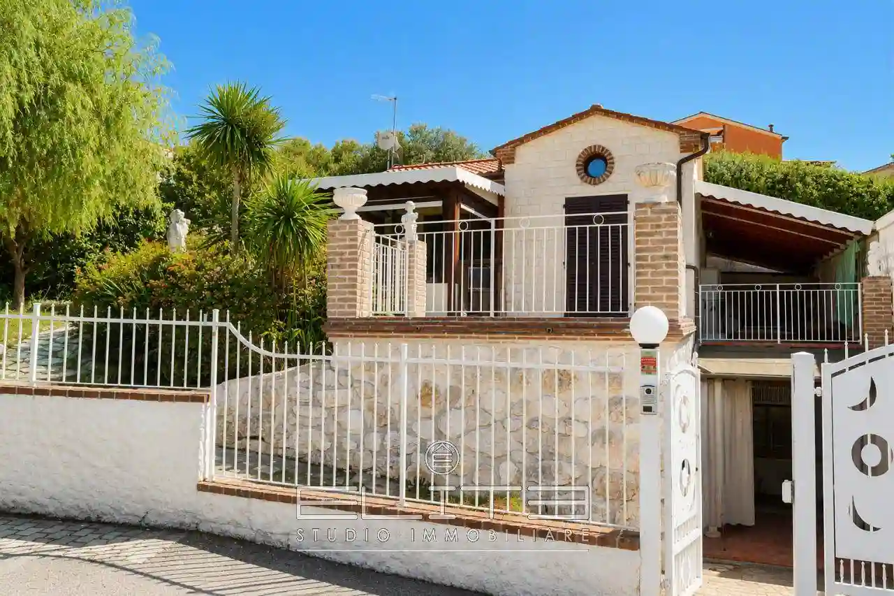 Villa - foto 2
