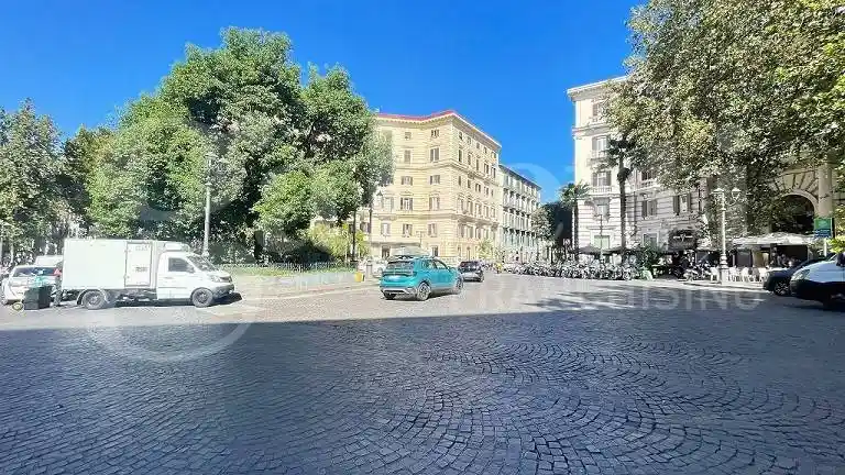 Appartamento in vendita a Napoli