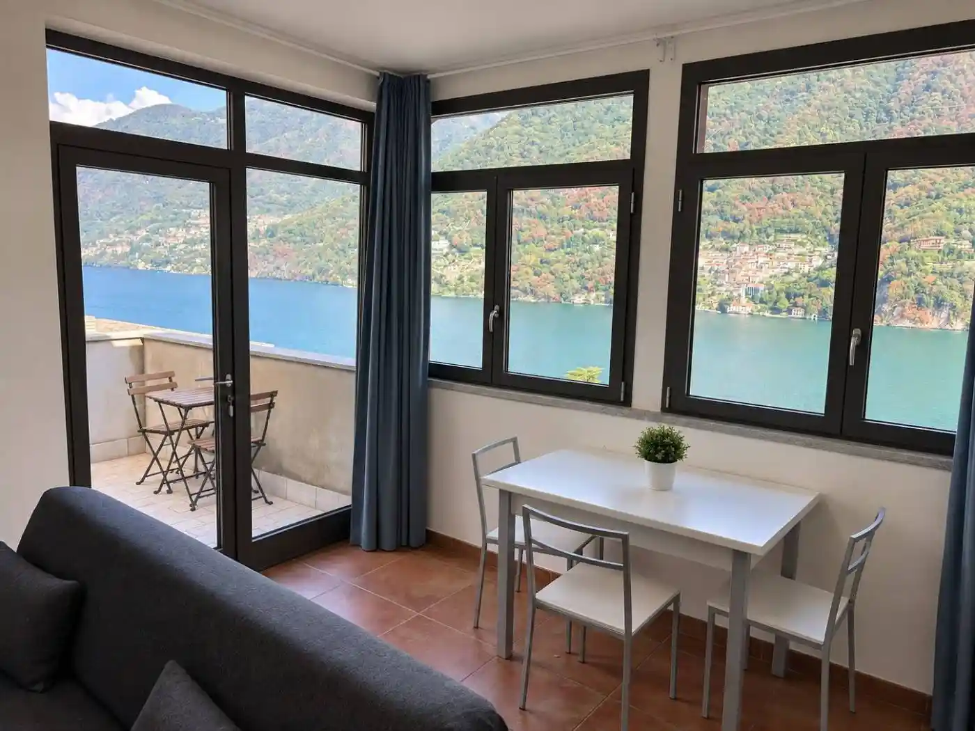 Appartamento in affitto a Laglio