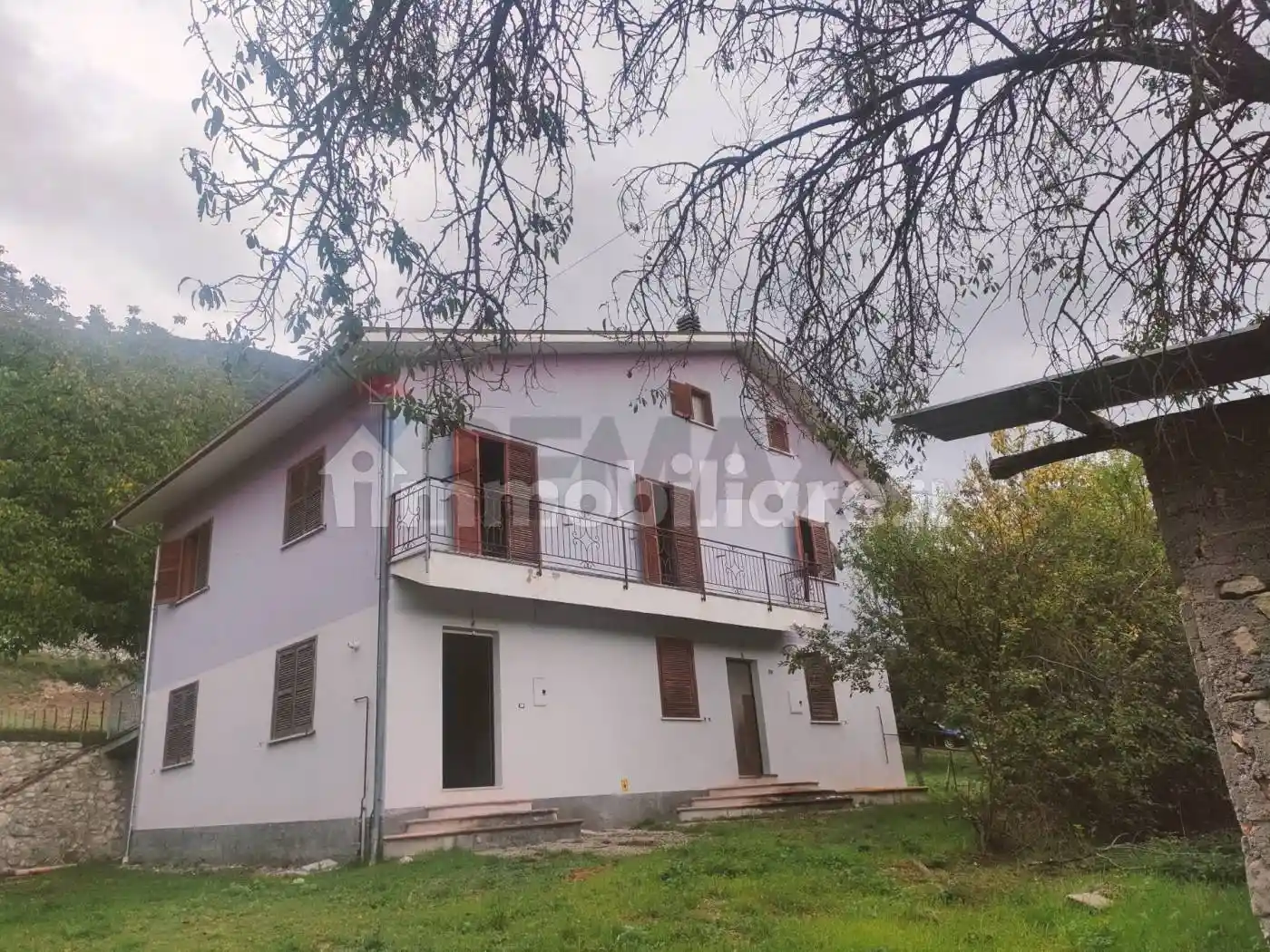 Casa indipendente in vendita a San Pio delle Camere