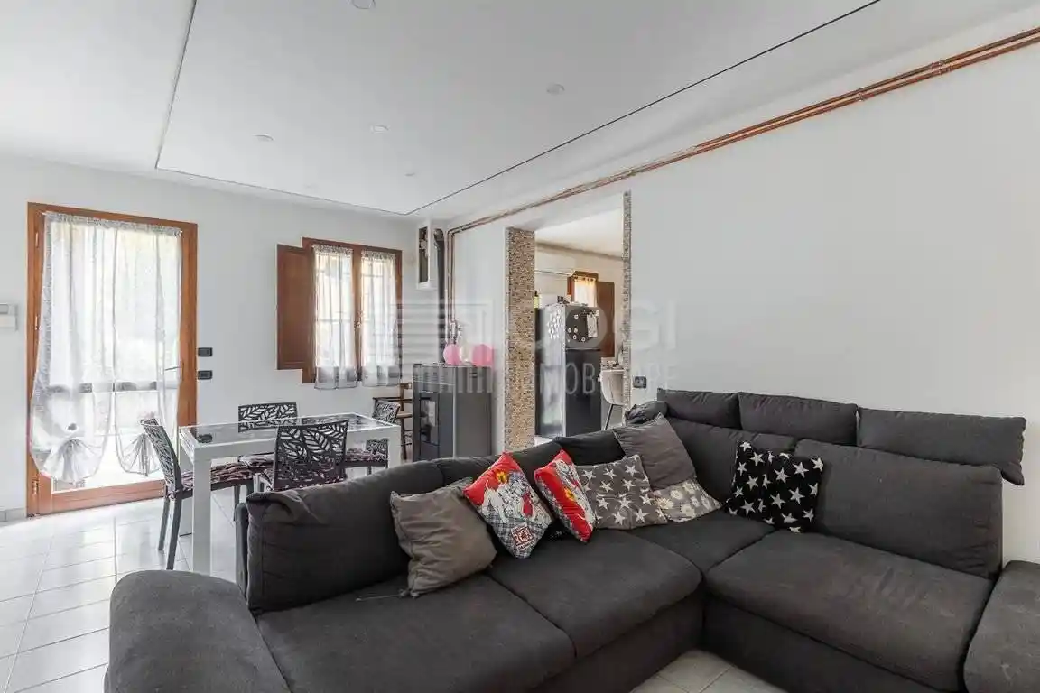 Casa indipendente in vendita a Solarolo