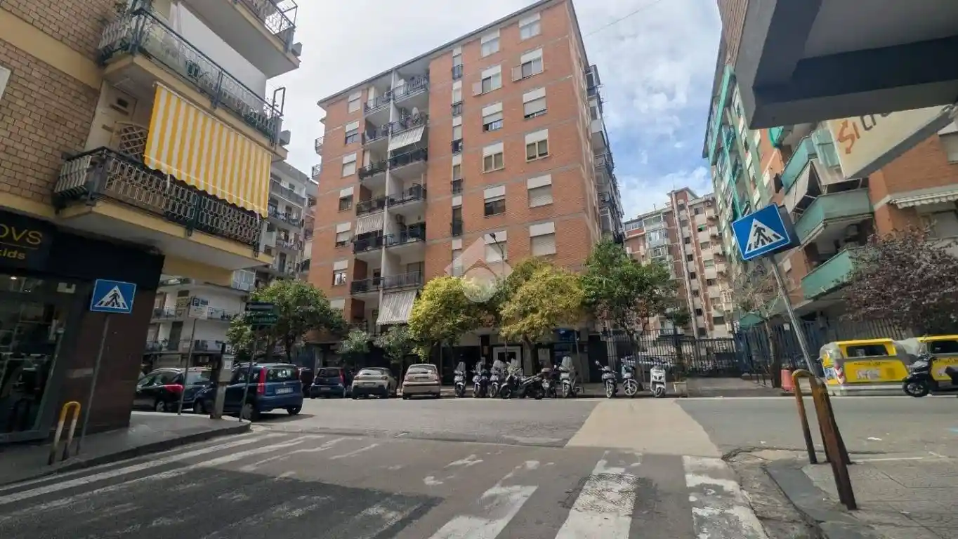 Appartamento in affitto a Napoli
