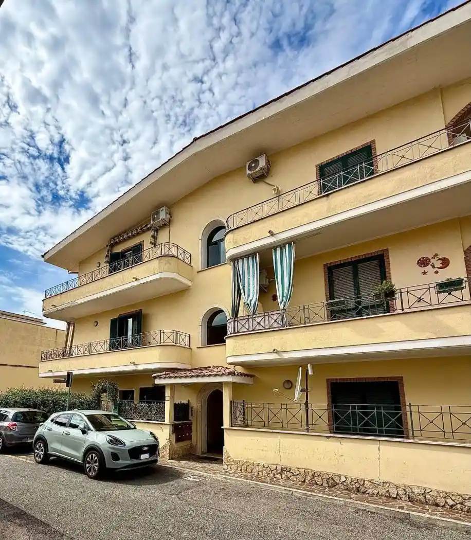 Appartamento in vendita a Guidonia Montecelio