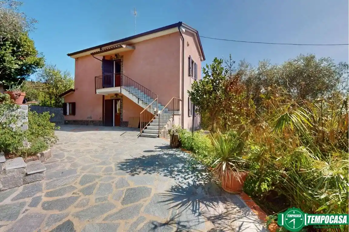 Villa in vendita a La Spezia