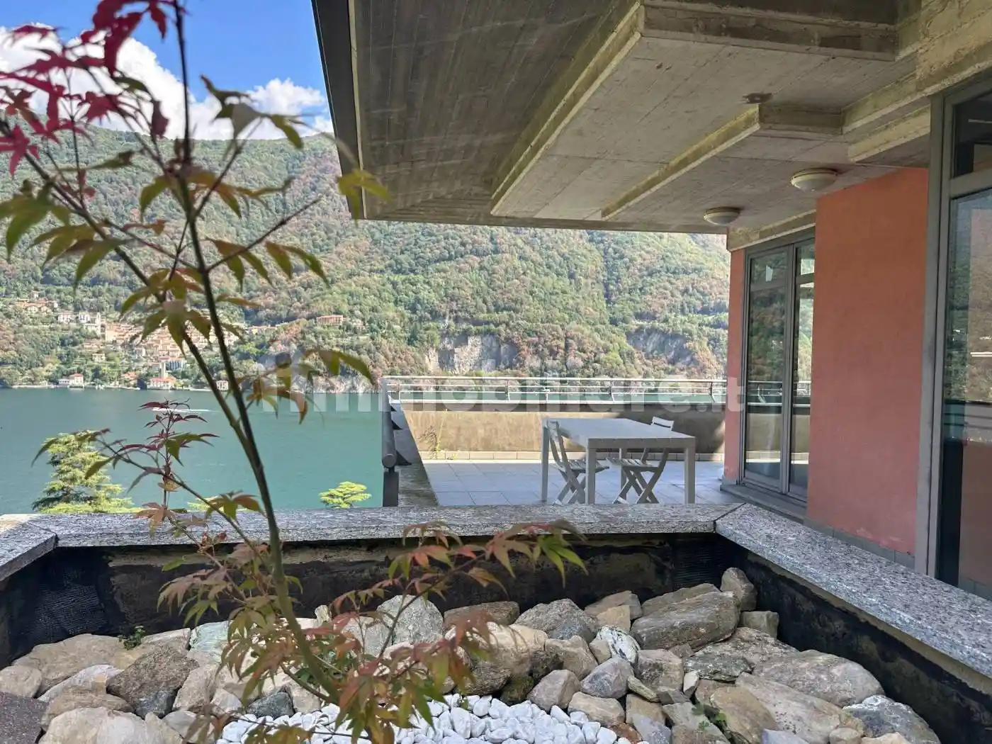 Appartamento in affitto a Laglio