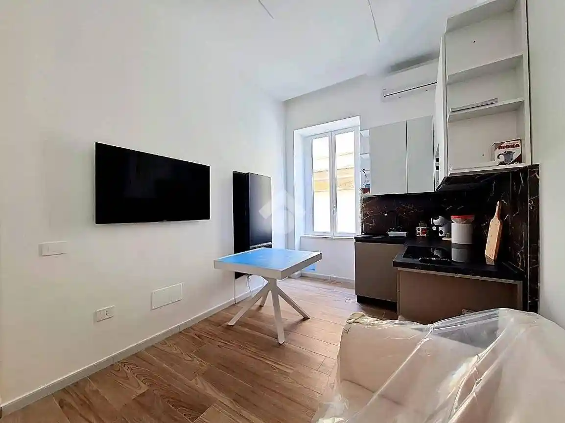 Appartamento in affitto a Napoli