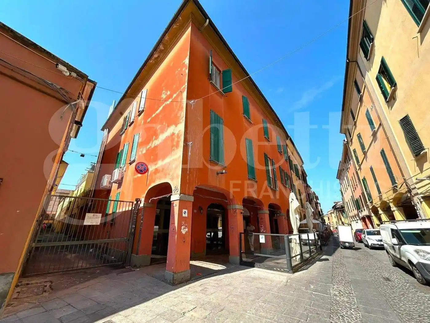Appartamento in vendita a Bologna
