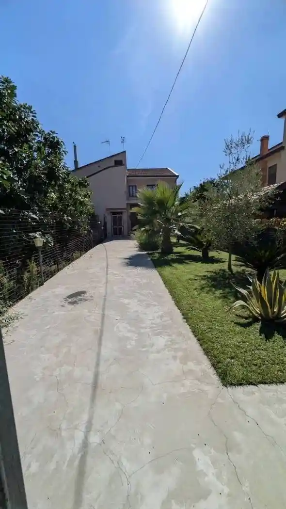 Villa in vendita a Calvi Risorta