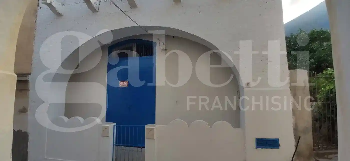 Casa indipendente in vendita a Santa Marina Salina