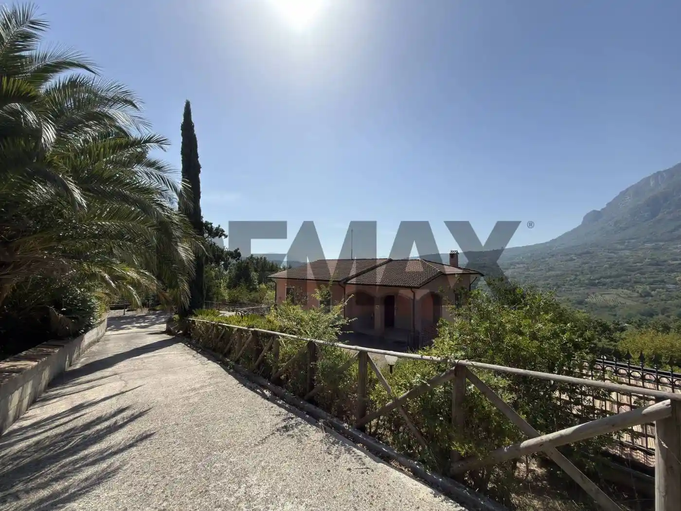 Villa in vendita a Pietrastornina