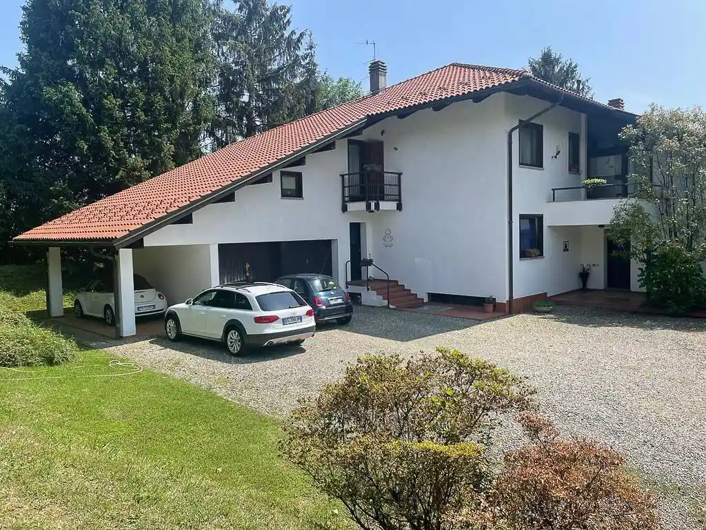 Villa in vendita a Biella