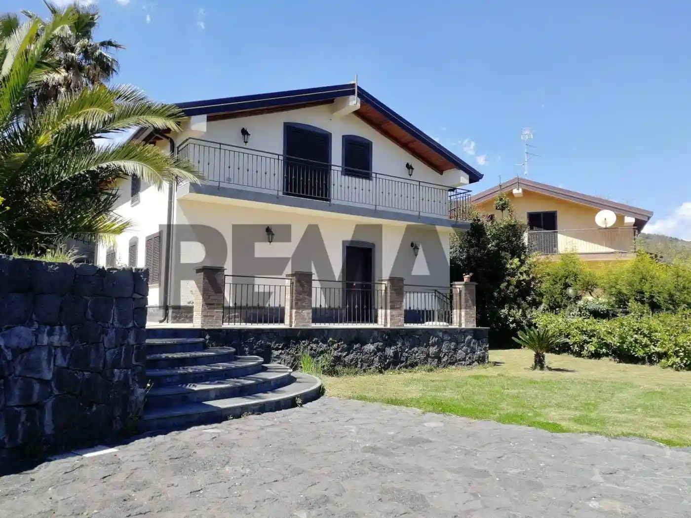 Villa in vendita a Zafferana Etnea