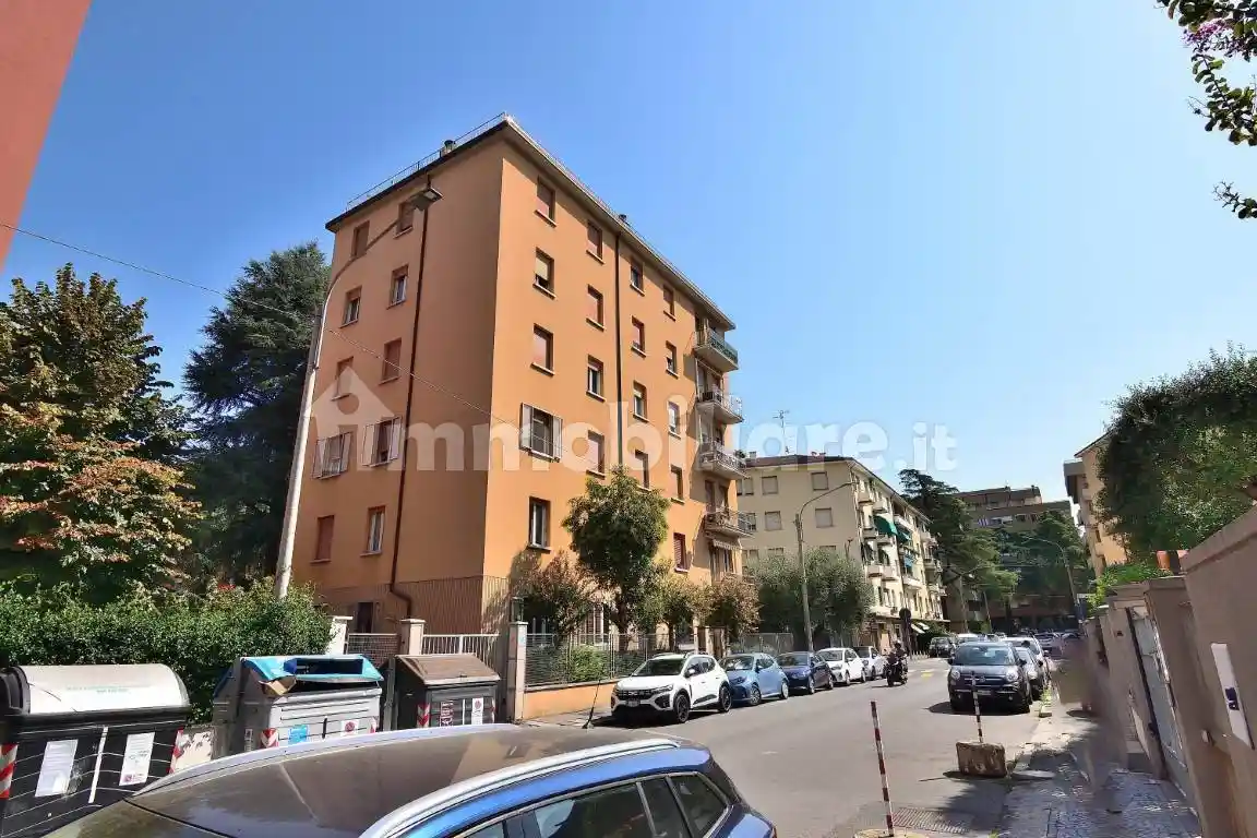 Appartamento in vendita a Bologna
