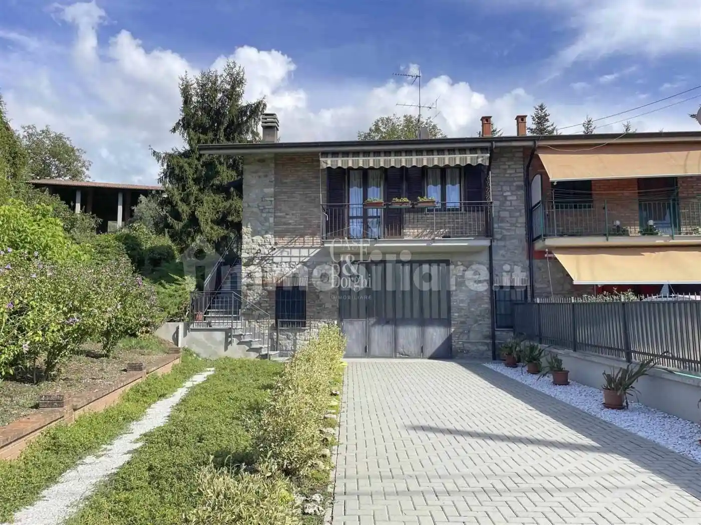 Casa indipendente in vendita a Zavattarello