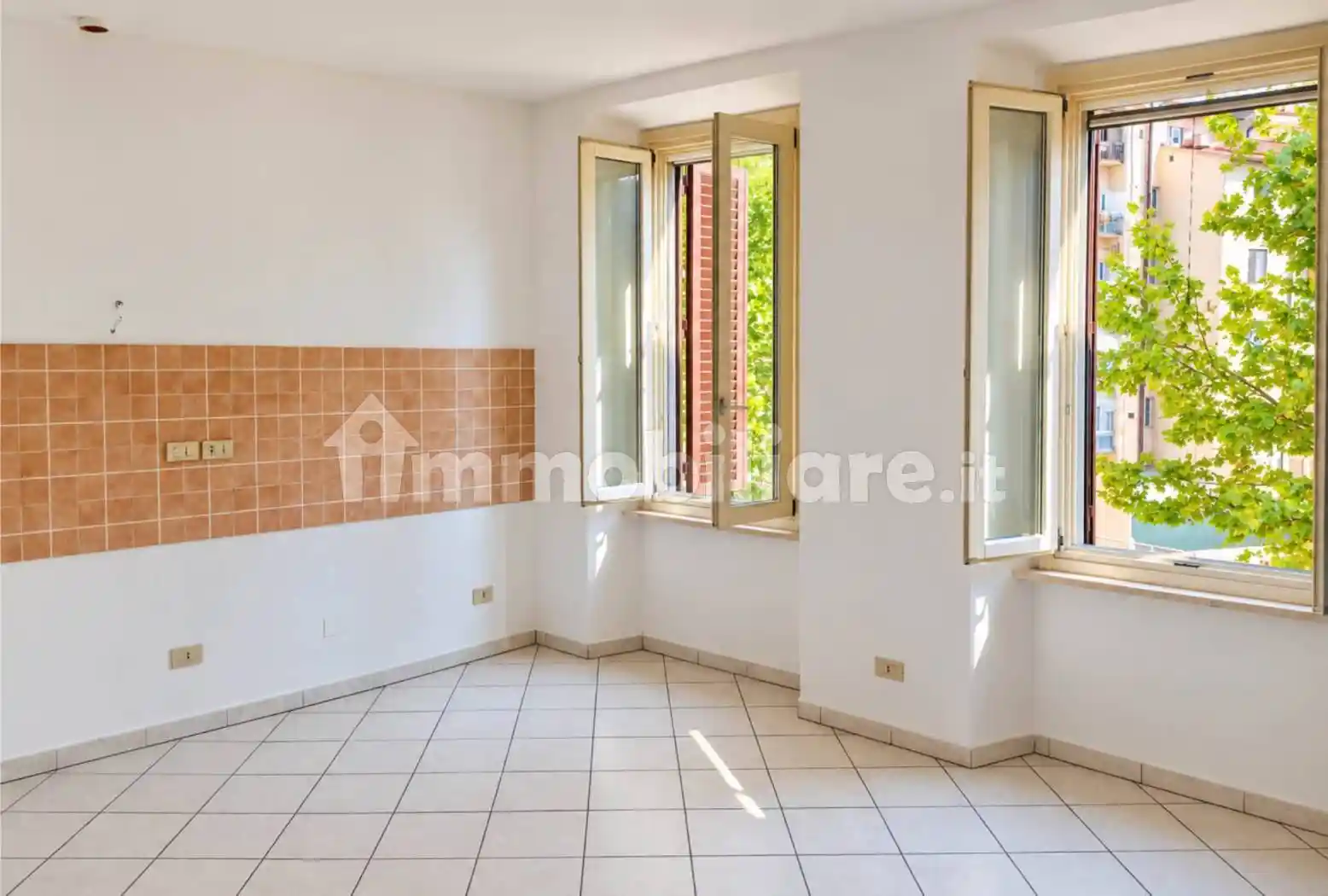 Appartamento in vendita a Livorno
