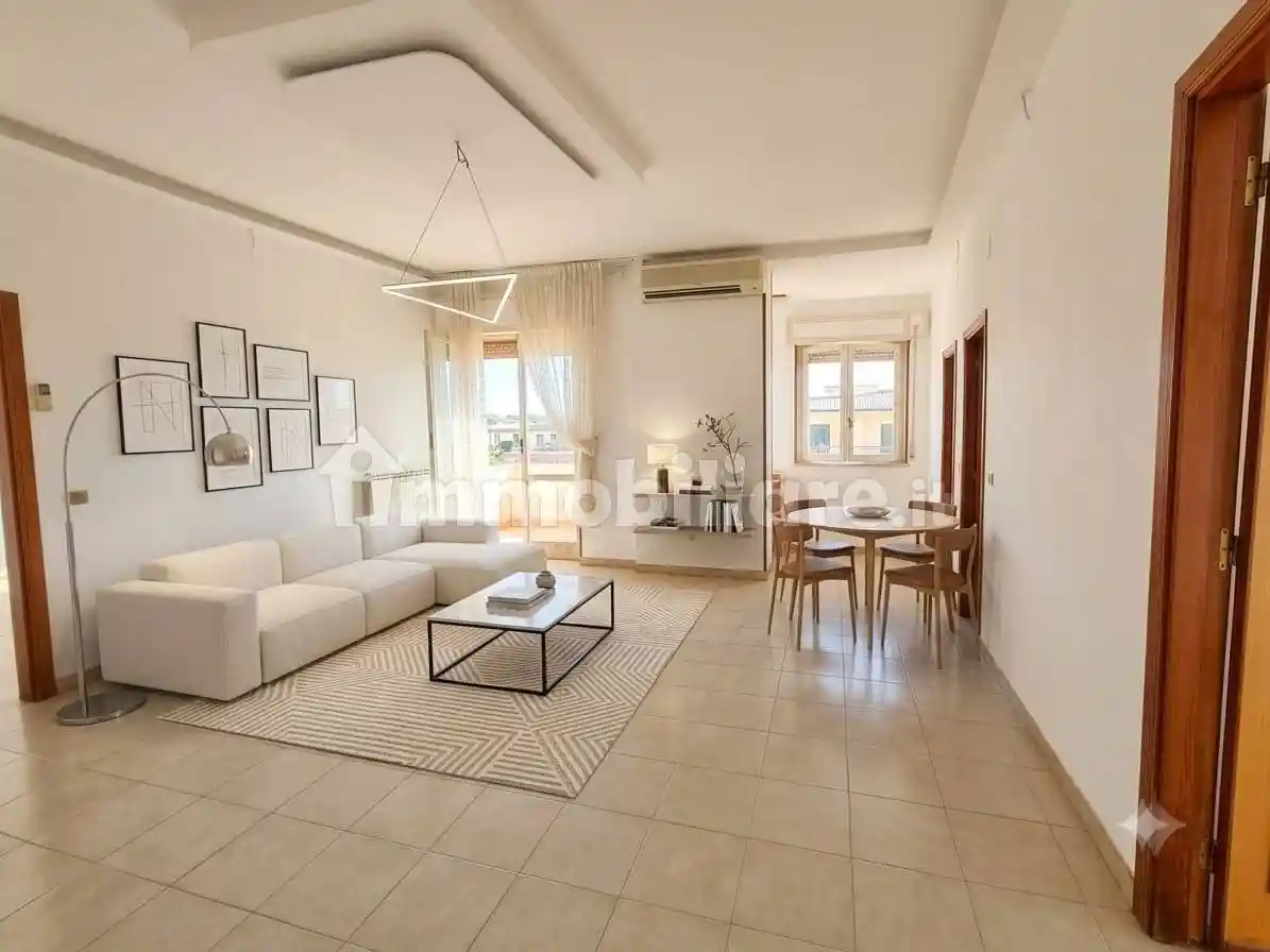 Appartamento in vendita a Napoli