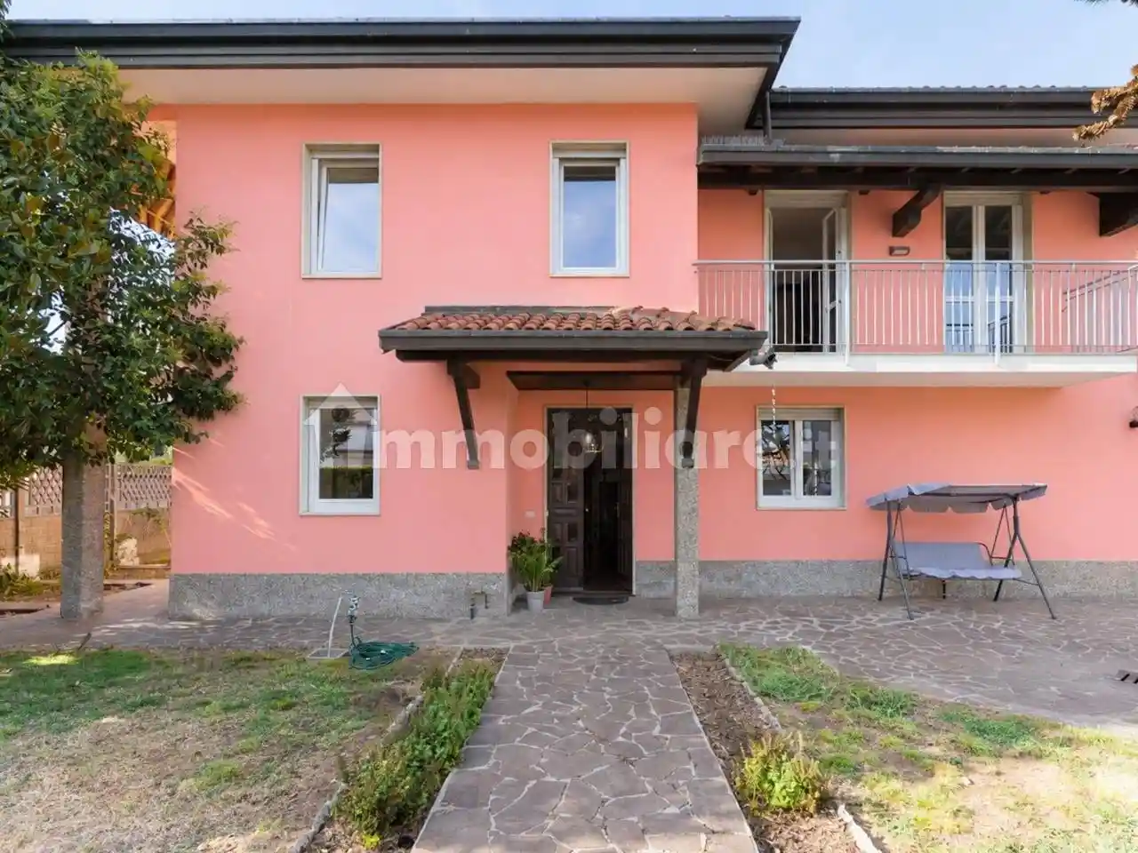 Villa in vendita a Busto Arsizio