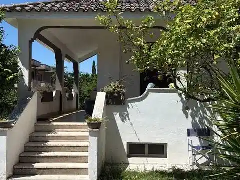 Villa in vendita a Anzio