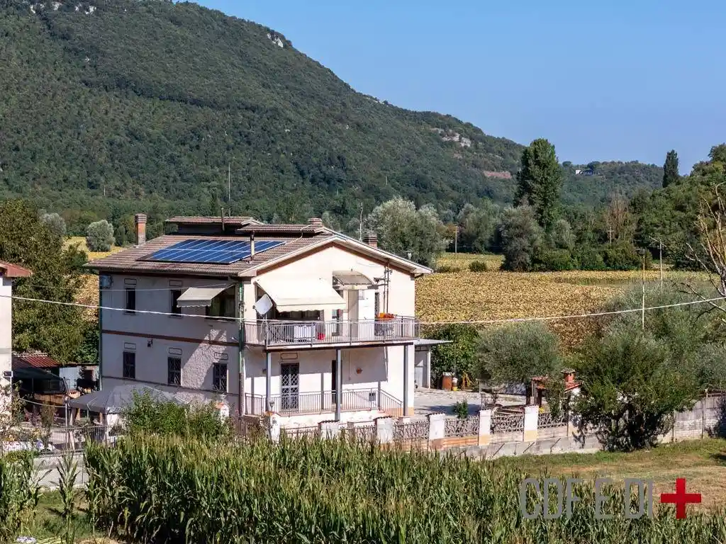 Villa in vendita a Belmonte in Sabina